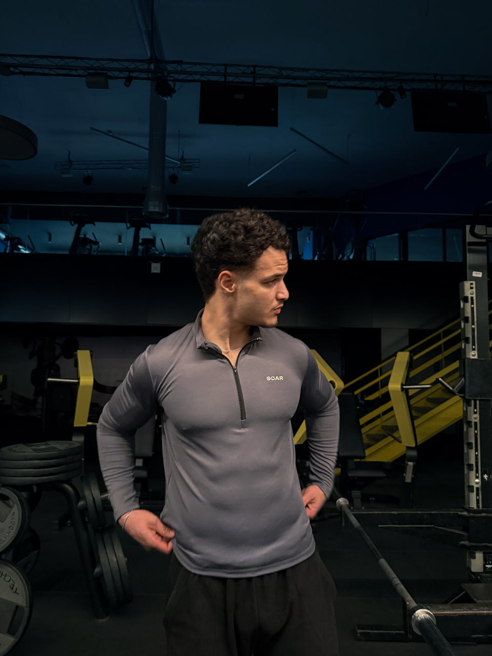 Athletic quarter zip